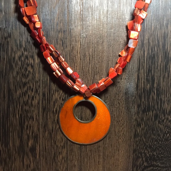 Beautiful Orange and Rust Shell and Glass necklace - Picture 2 of 3